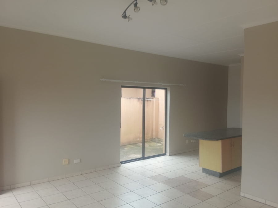To Let 3 Bedroom Property for Rent in Amalinda Eastern Cape